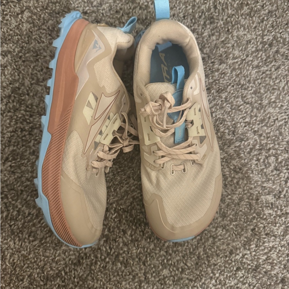 altra trail running shoes